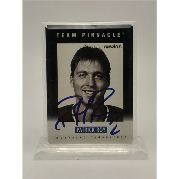 PATRICK ROY SIGNED TRADING CARD