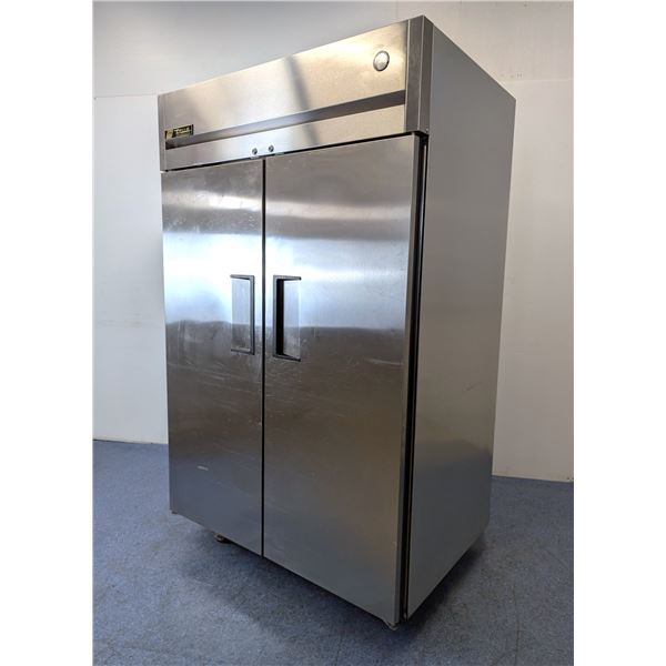 True TG2R-2S 51" Double Door Stainless Cooler