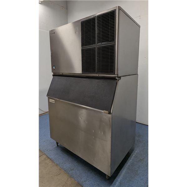 Hoshizaki KM-1301SAH Crescent Cube Ice Maker, Air Cooled W/Ice Bin