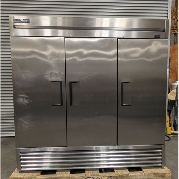 True T-72-HC 78" Three Door Stainless Cooler | 861/R9