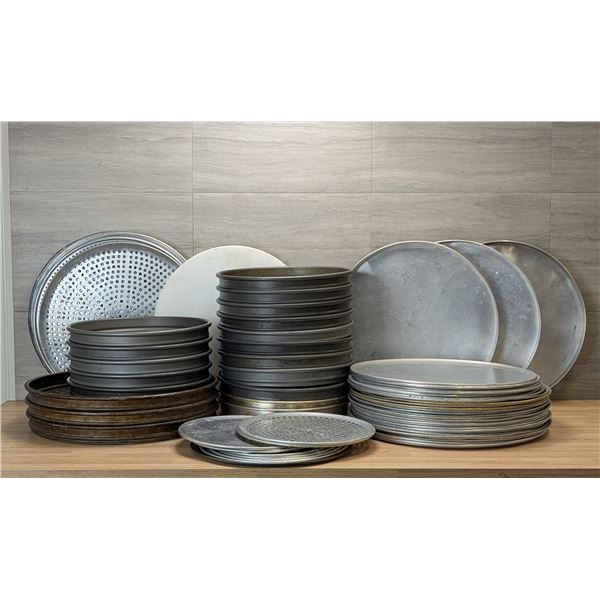 Assorted Pizza Pans - Lot of Approx. 60pcs | AH7/PC1