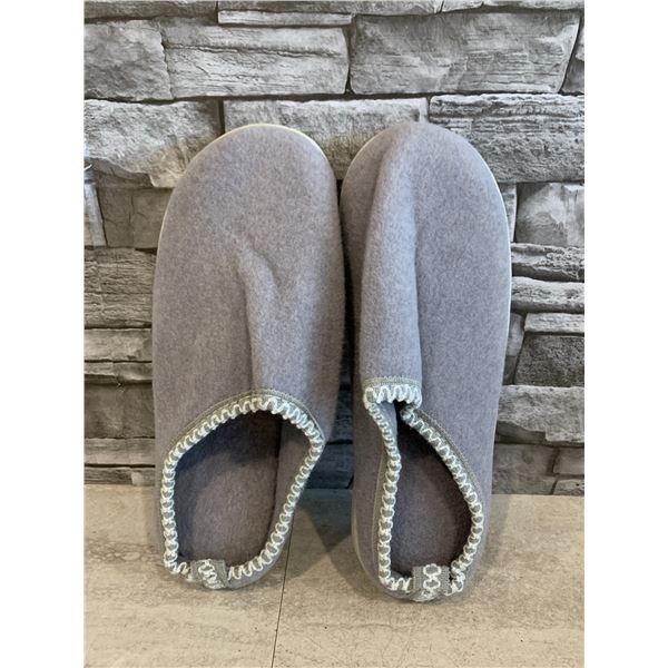 Light Gray Slippers - US 11-12