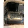 Image 5 : Antique 1920's - 30's Singer Sewing Machine - Works