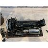 Image 6 : Antique 1920's - 30's Singer Sewing Machine - Works
