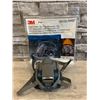Image 1 : 3M Rugged Comfort Quick Latch Half Facepiece Large 1