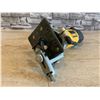 Image 2 : Dewalt Trim Router DW670