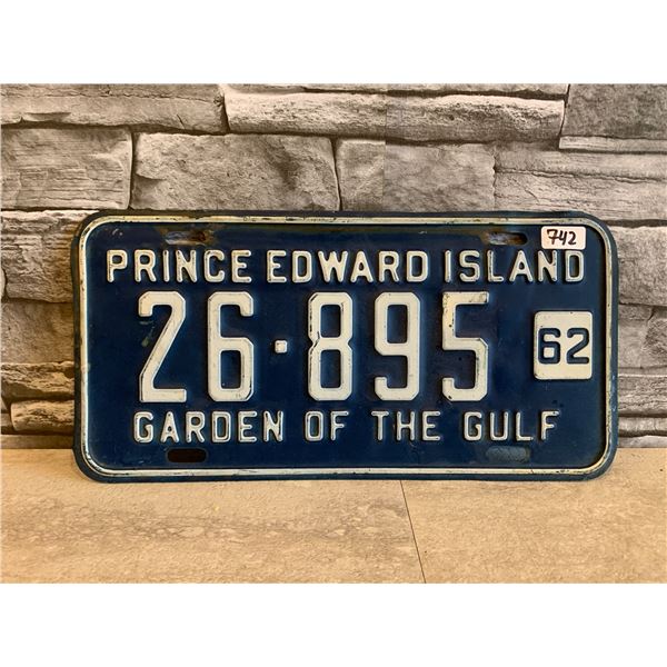 Prince Edward Island Garden of The Golf License Plat 1962