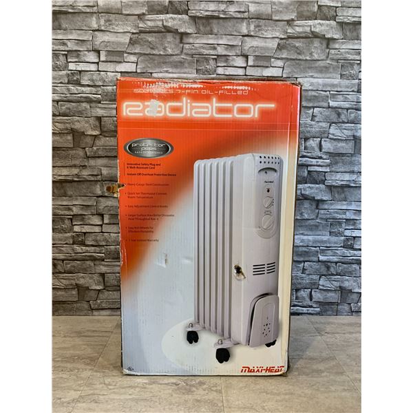 Maxi Heat 1500 Watt 7-Fin Oil-Filled Radiator Heater