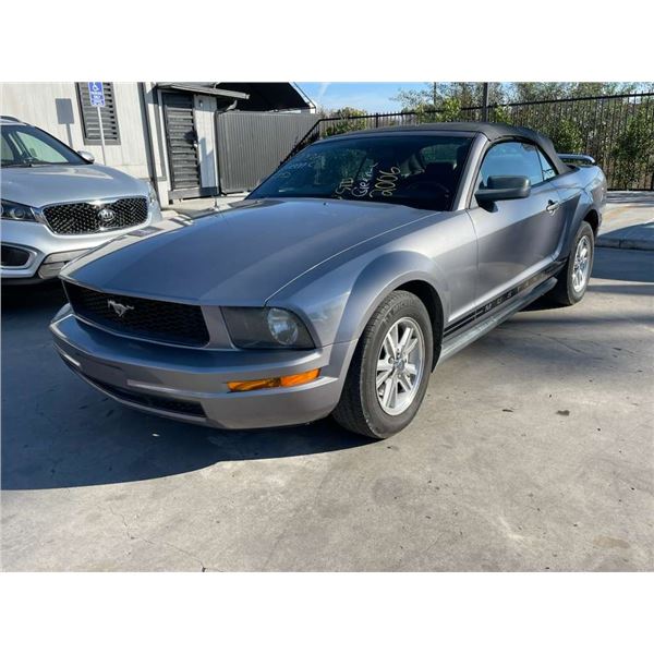 FORD  MUSTANG 2006 T-2 DAYS