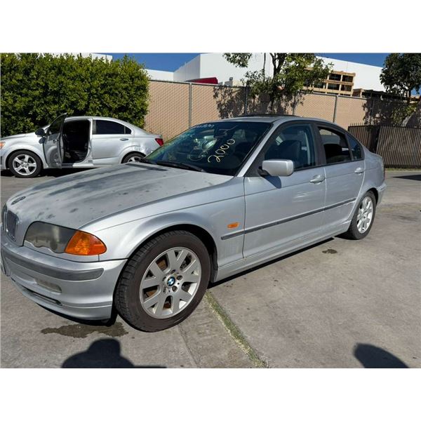 BMW 323I 2000 T-DONATION