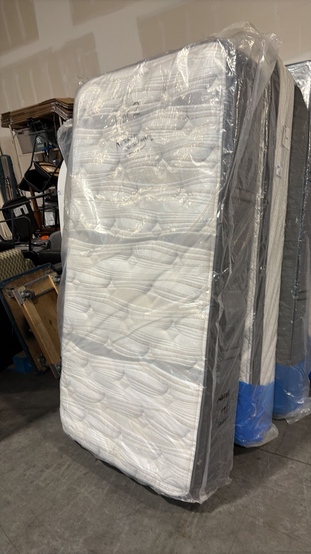 RESTONIC OLIVIE LONG SINGLE MATTRESS WITH SOFT TOUCH FABRIC, 1/2 ...
