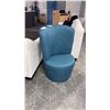 Image 1 : CONCEPT 400 TEAL ACCENT CHAIR