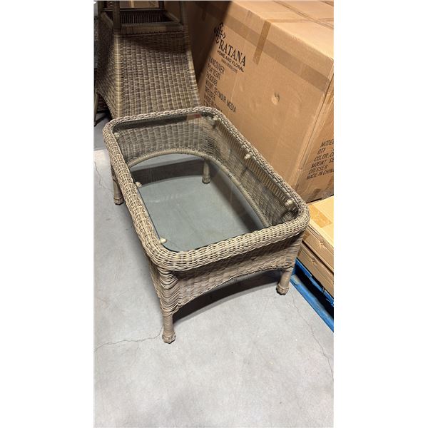 RATANA RESIN 32"X21" COFFEE TABLE