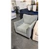 Image 1 : 4014 MATRIX GREY ARMCHAIR