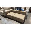Image 1 : CONCEPT 200 FOSTER ANTELOPE 75" REVERSABLE MODULAR SOFA
