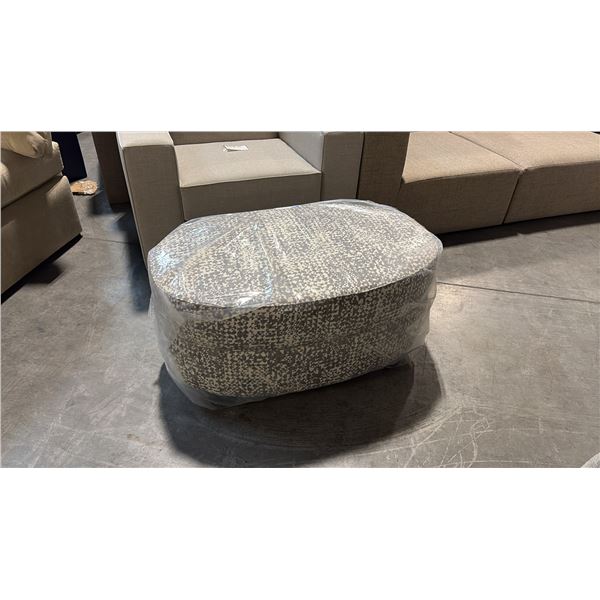 3017 OVAL GREY PATTERNED OTTOMAN