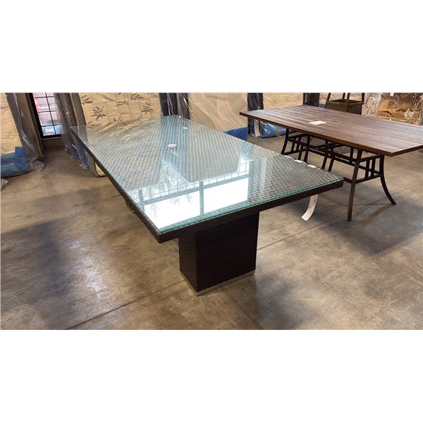 RATANA BRISBANE 84"X42" PATIO TABLE COMES WITH GLASS TOP