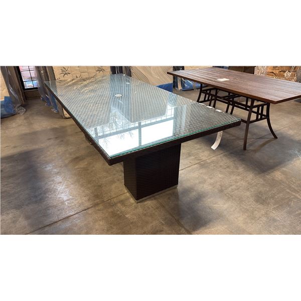 RATANA BRISBANE 84"X42" PATIO TABLE COMES WITH GLASS TOP