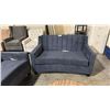 Image 5 : 2093 ASTON MARINE 82"W SOFA, 2093 ASTON MARINE 60"W LOVESEAT & 2093 ASTON MARINE ARMCHAIR