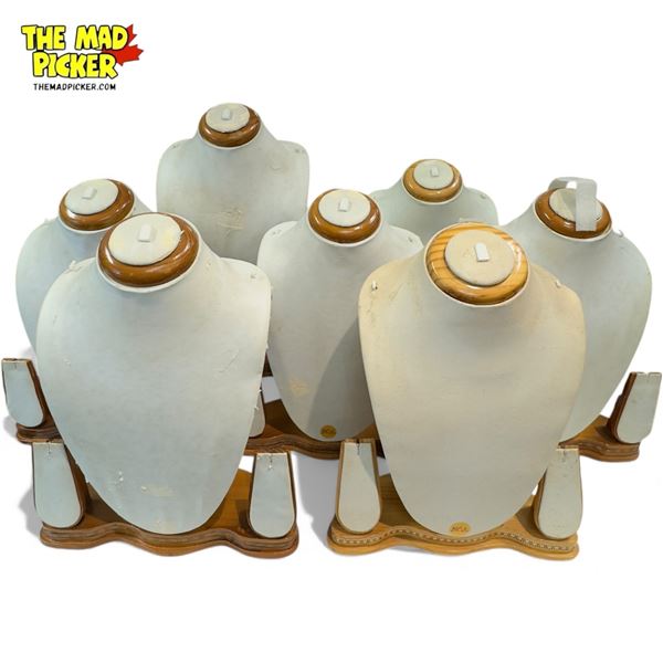 7 Necklace & Earrings Store Displays