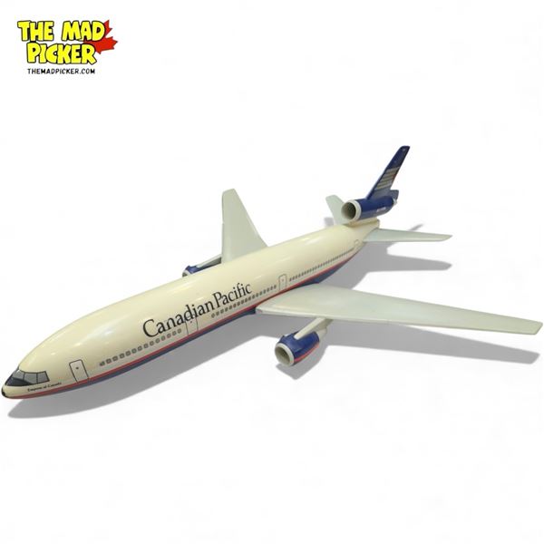 Fratelli Cesana 1/100 Scale Dc10 Canadian Pacific Airplane Model