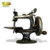 Image 6 : Vintage Metal Miniature Singer Sewing Machine