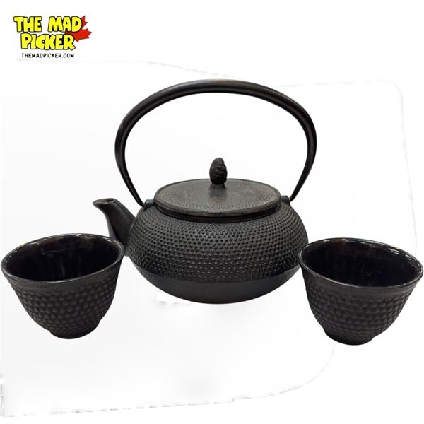 Cast Metal Asian Teapot With 2 Cups