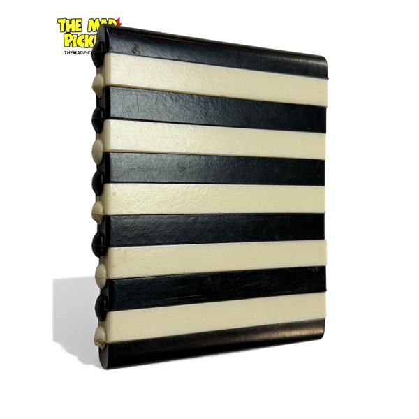 Vintage Plastic Cigarette Holder