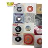 Image 2 : Large Assortment Of Vintage 45S