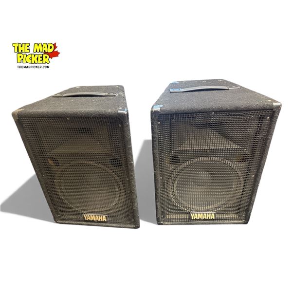 Pair Of Yamaha Speakers Model 512E