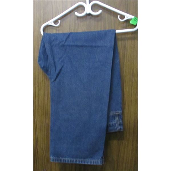 NEW:  DENIM JEANS (SIZE 42W X 30"L)