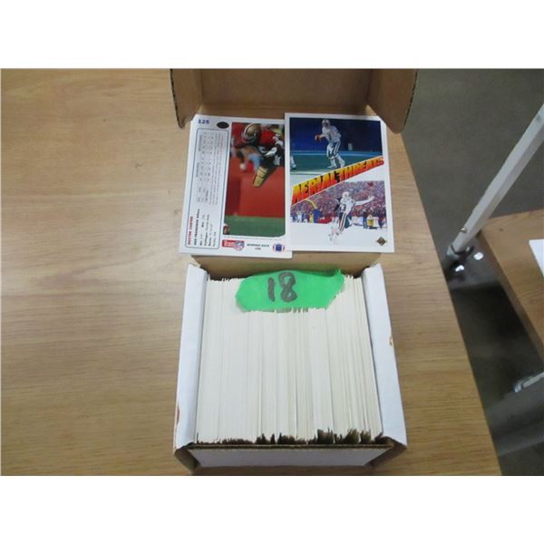 COLLECTABLE:  BOX C/W NFL CARDS