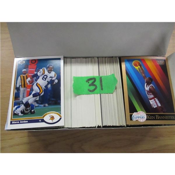 COLLECTABLE:  BOX C/W NBA CARDS