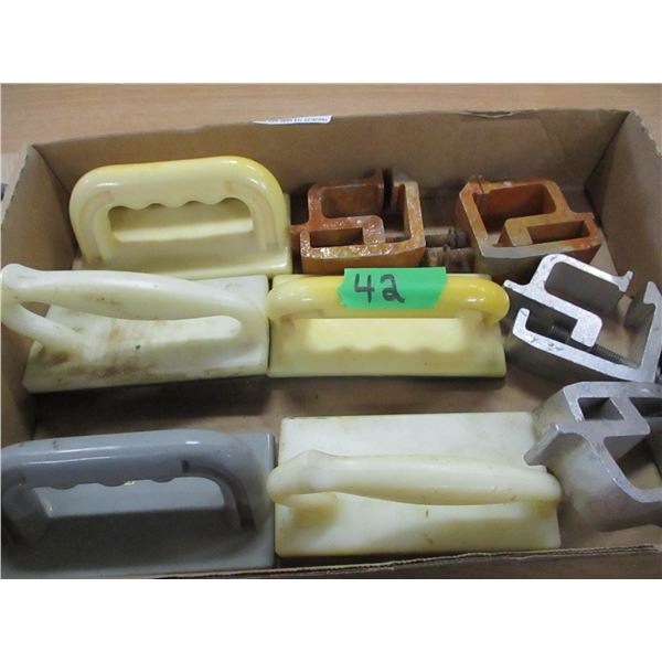 BOX C/W CLAMPS & SANDING PADS