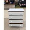 Image 4 : FOUR DRAWER CHEST OF DRAWERS