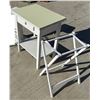 Image 2 : SMALL TABLE AND LUGGAGE RACK