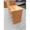 Image 14 : BLOND WOOD DRESSER AND SMALL DRAWER UNIT