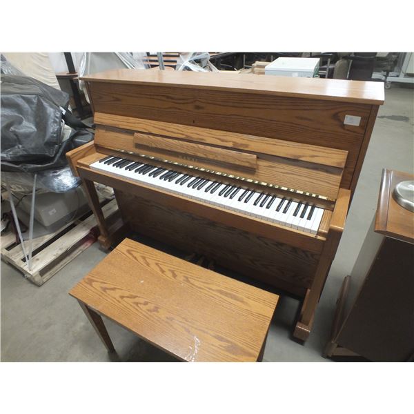 Piano w/ Bench