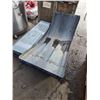 Image 1 : 2 Semi Fenders & 1 Metal Bench no Hardware
