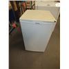 Image 1 : Danby Mini Fridge