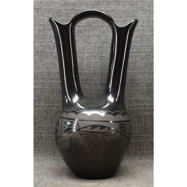 SANTA CLARA POTTERY WEDDING VASE (YOLANDA VELARDE)