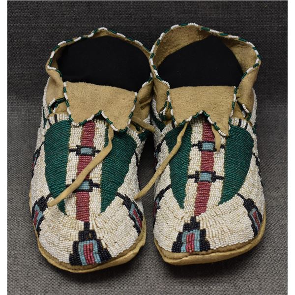 SIOUX BEADED MOCCASINS