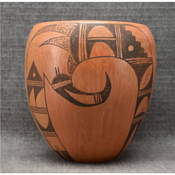 HOPI POTTERY VASE ( LUCILLE NAMOKI)