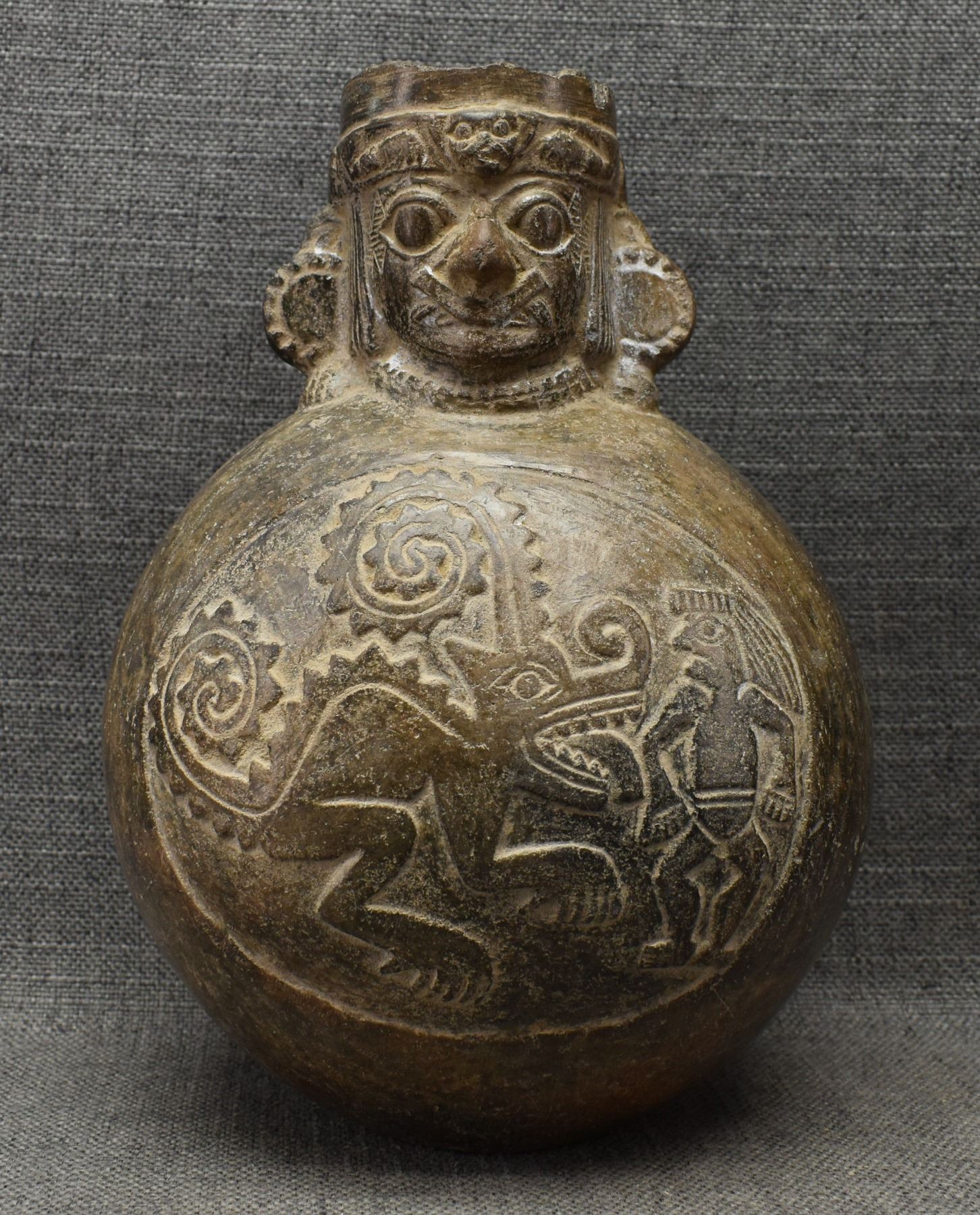 MOCHE POTTERY VASE moche-pottery-vase