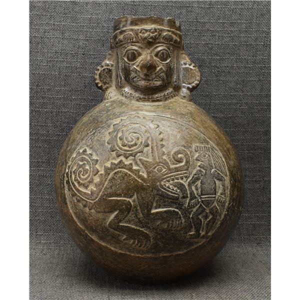 MOCHE POTTERY VASE