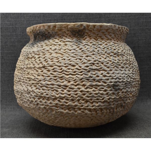 MIMBRES POTTERY COOKING JAR