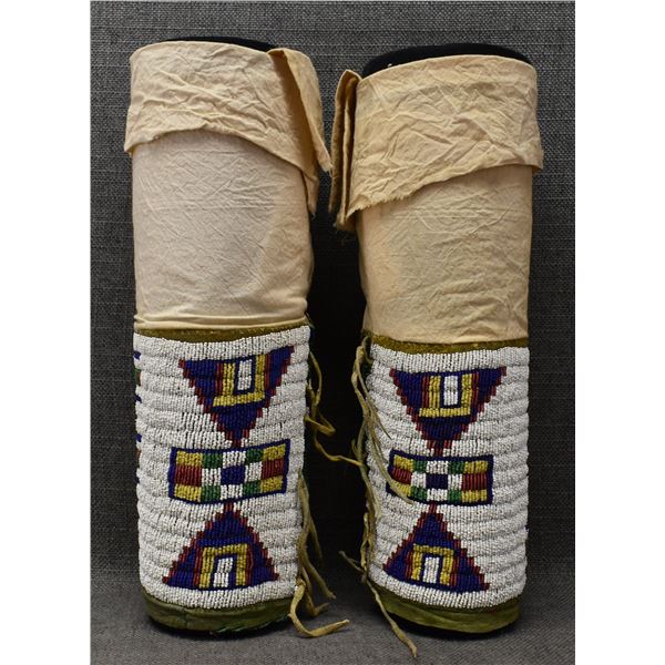 SIOUX BEADED LEGGINGS