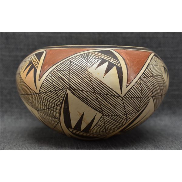 HOPI POTTERY BOWL ( PRISCILLA NAMINGHA NAMPEYO)