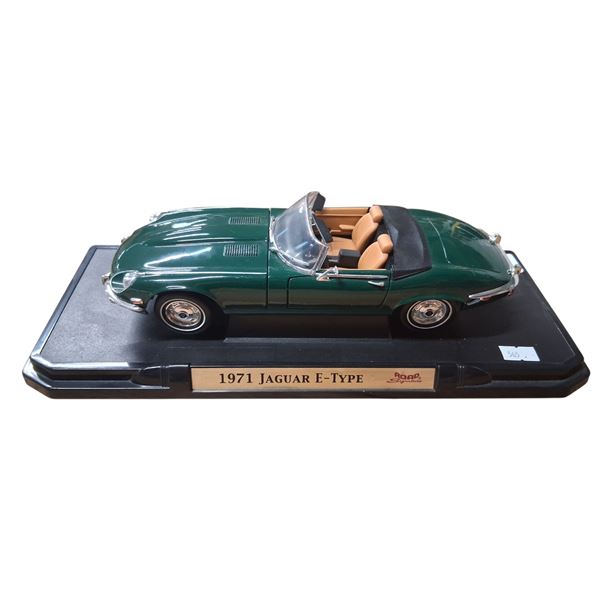 1971 Jaguar E-Type die cast car by Road Signature 1:18 scale