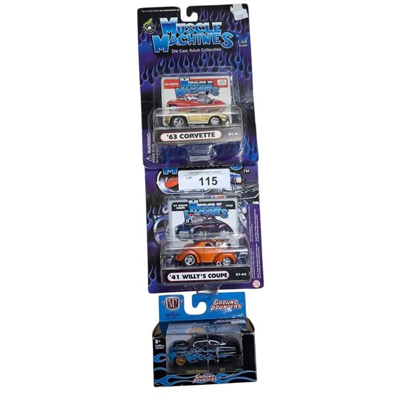 5 Muscle Machine cars 1:64